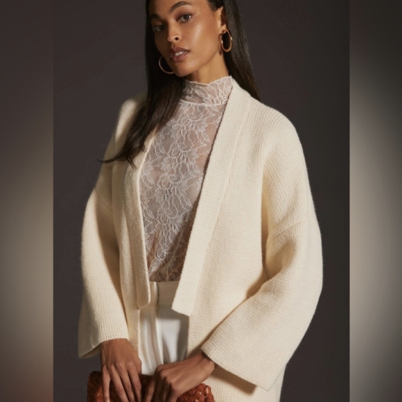 Anthropologie Sweaters - Anthropologie Pilcro brand chunky cream cardigan sweater